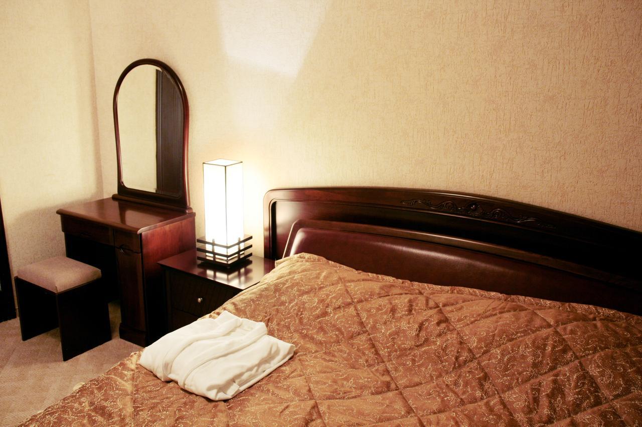 Hotel Flamingo Aktobe Exterior foto