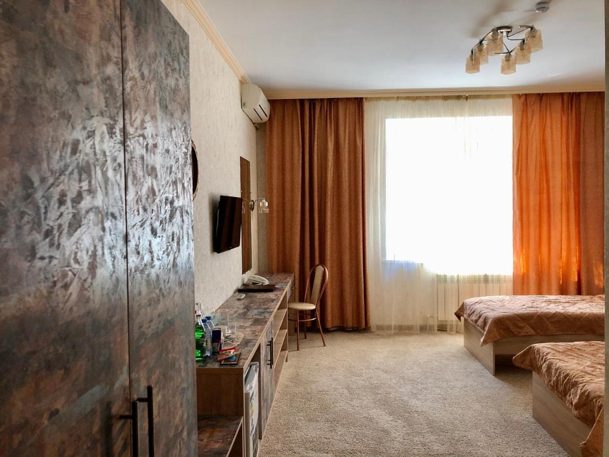 Hotel Flamingo Aktobe Exterior foto