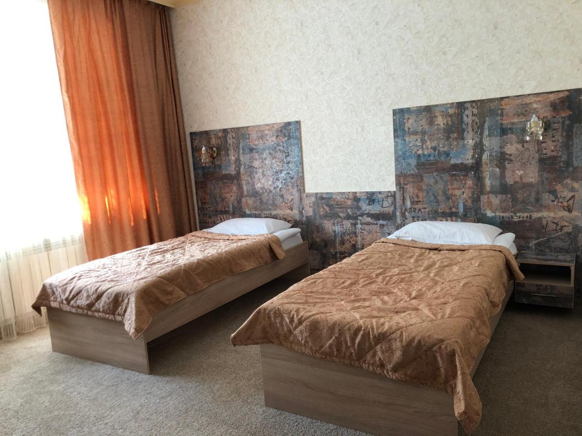 Hotel Flamingo Aktobe Exterior foto